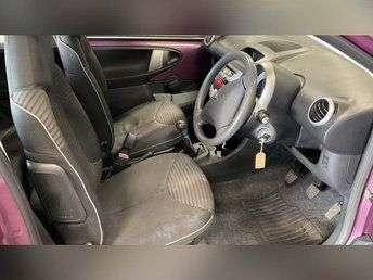 2013 PEUGEOT 107 2013 PEUGEOT 107