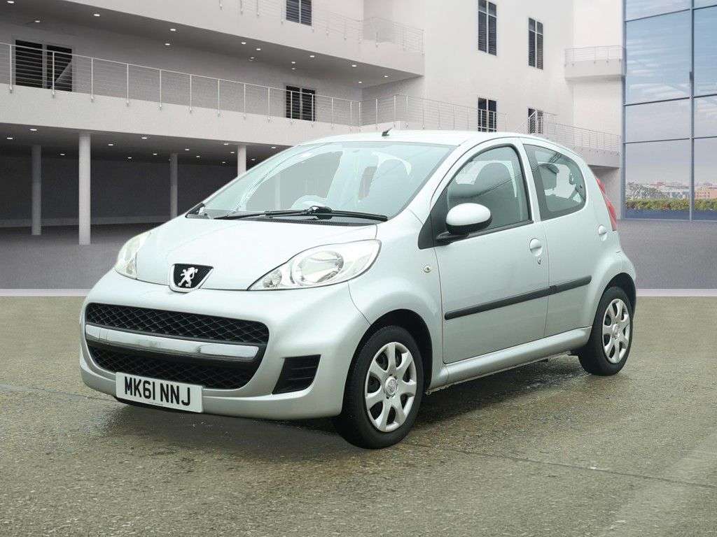A 2011 PEUGEOT 107 1.0 12V Urban Hatchback 5dr Petrol Manual Euro 5 (68 ps) ELEC WINDOWS, CHEA A 2011 PEUGEOT 107 1.0 12V Urban Hatchback 5dr Petrol Manual Euro 5 (68 ps) ELEC WINDOWS, CHEA
