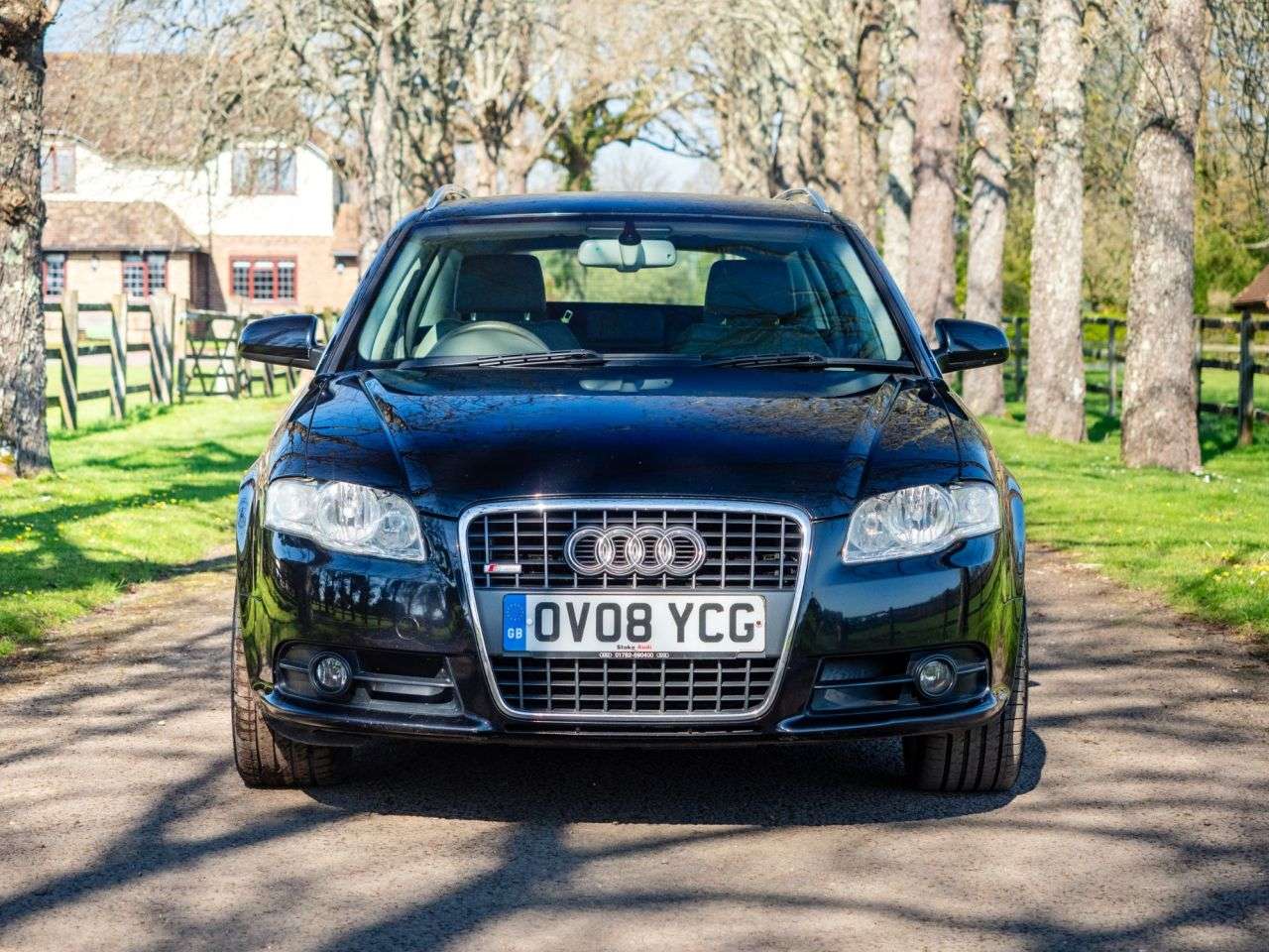 A 2008 AUDI A4 AVANT 2.0 TDI S line Estate 5dr Diesel CVT (173 g/km, 138 bhp) SAT NAV, PARKING S A 2008 AUDI A4 AVANT 2.0 TDI S line Estate 5dr Diesel CVT (173 g/km, 138 bhp) SAT NAV, PARKING S