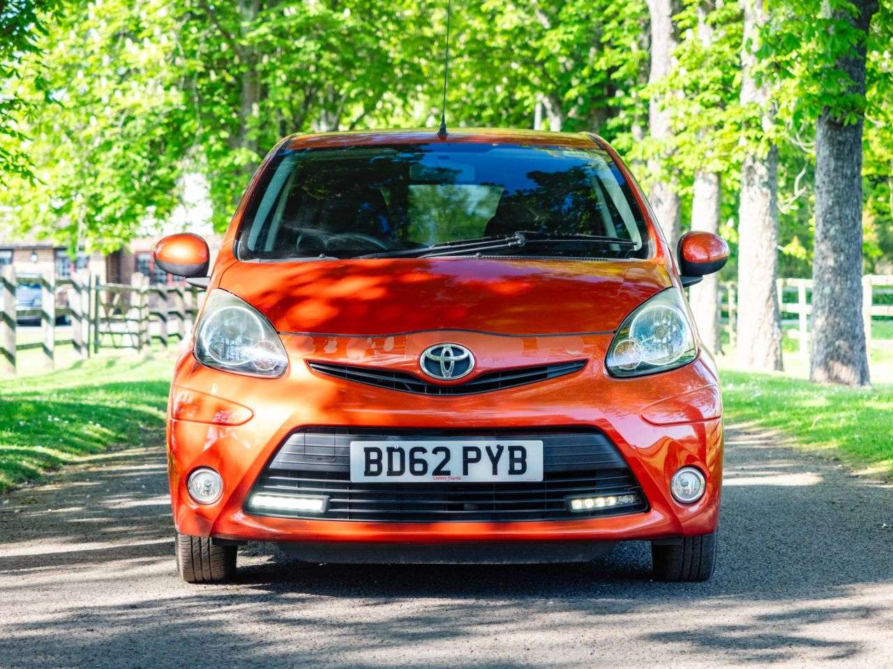 A 2013 TOYOTA AYGO 1.0 VVT-i Fire Hatchback 5dr Petrol Manual Euro 5 (67 ps) AIR CON, ALLOYS, A 2013 TOYOTA AYGO 1.0 VVT-i Fire Hatchback 5dr Petrol Manual Euro 5 (67 ps) AIR CON, ALLOYS,