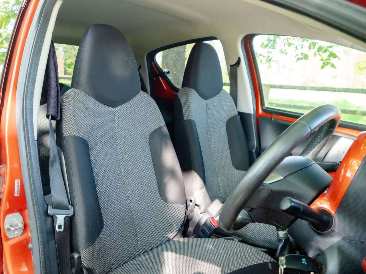 2013 TOYOTA AYGO 2013 TOYOTA AYGO