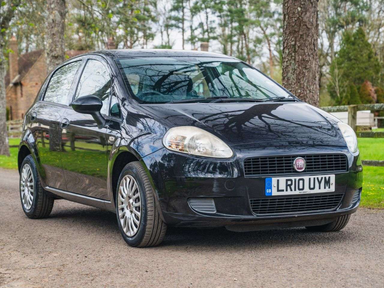 A 2010 FIAT GRANDE PUNTO 1.4 Sound Hatchback 5dr Petrol Manual Euro 4 (77 bhp) LOW MILES, CHEAP INSR A 2010 FIAT GRANDE PUNTO 1.4 Sound Hatchback 5dr Petrol Manual Euro 4 (77 bhp) LOW MILES, CHEAP INSR