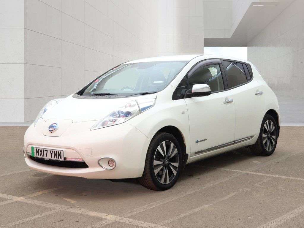 A 2017 NISSAN LEAF 30kWh Tekna Hatchback 5dr Electric Auto (109 bhp) SAT NAV, AIR CON, ALLOYS A 2017 NISSAN LEAF 30kWh Tekna Hatchback 5dr Electric Auto (109 bhp) SAT NAV, AIR CON, ALLOYS