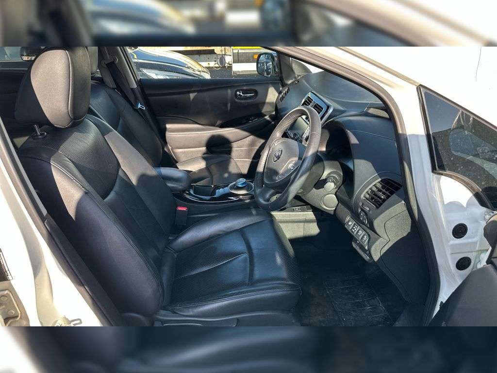 2017 NISSAN LEAF 2017 NISSAN LEAF