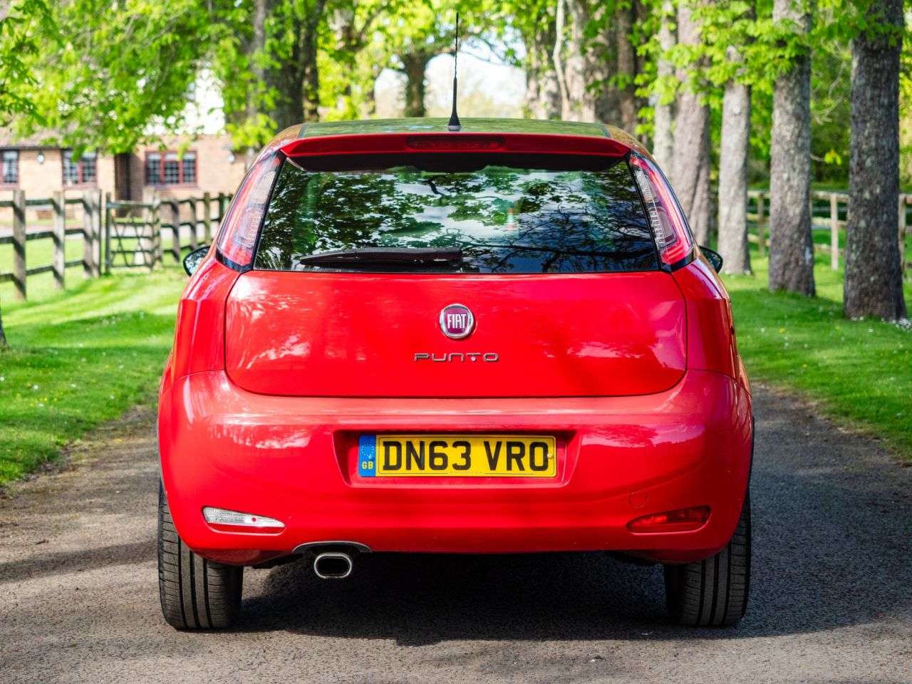 2013 FIAT PUNTO 2013 FIAT PUNTO