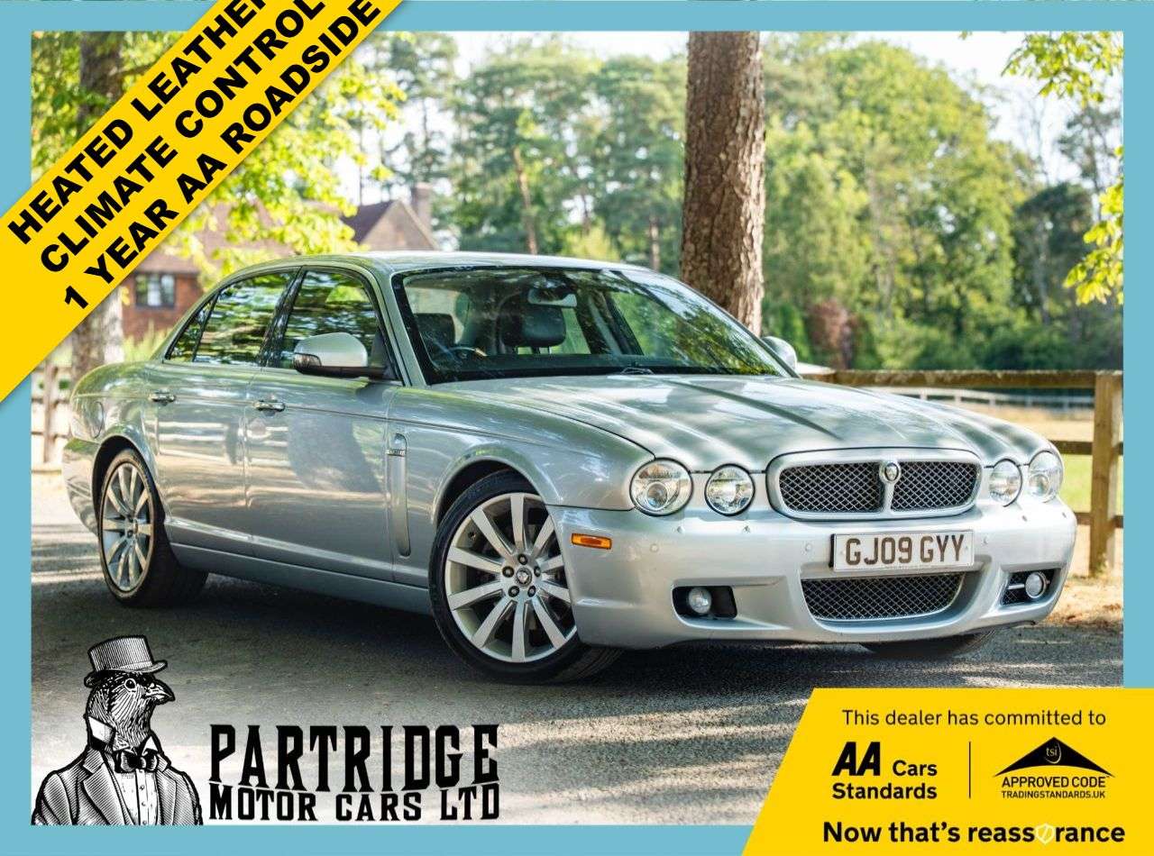 A 2009 JAGUAR XJ 2.7 TDVi Executive Saloon 4dr Diesel Automatic (209 g/km, 204 bhp) LEATHER, A 2009 JAGUAR XJ 2.7 TDVi Executive Saloon 4dr Diesel Automatic (209 g/km, 204 bhp) LEATHER,