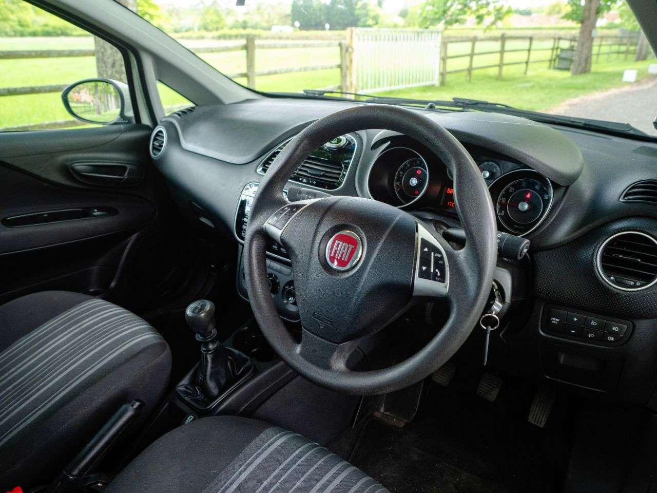 2011 FIAT PUNTO EVO 2011 FIAT PUNTO EVO
