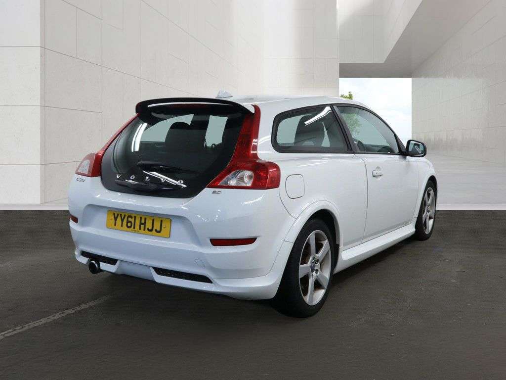 2011 VOLVO C30 2011 VOLVO C30