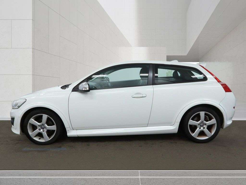 2011 VOLVO C30 2011 VOLVO C30