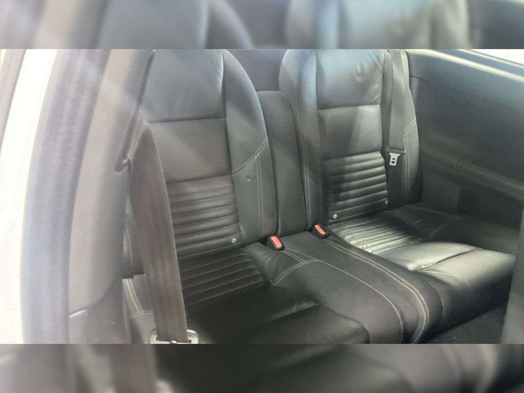 2011 VOLVO C30 2011 VOLVO C30