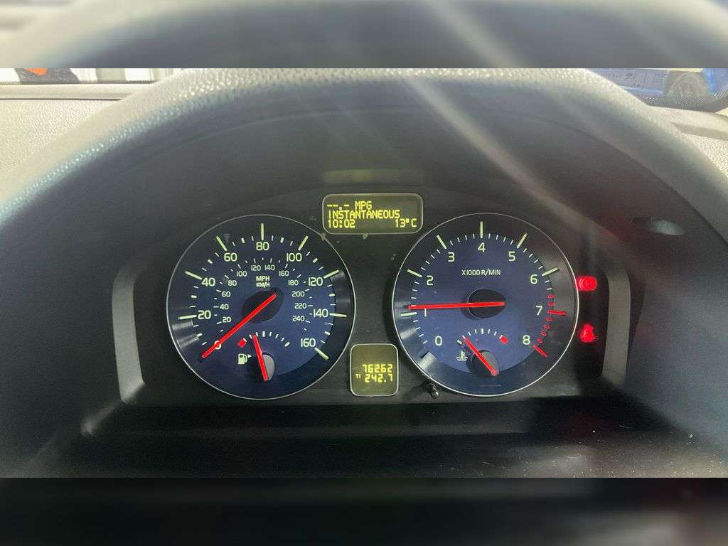 2011 VOLVO C30 2011 VOLVO C30