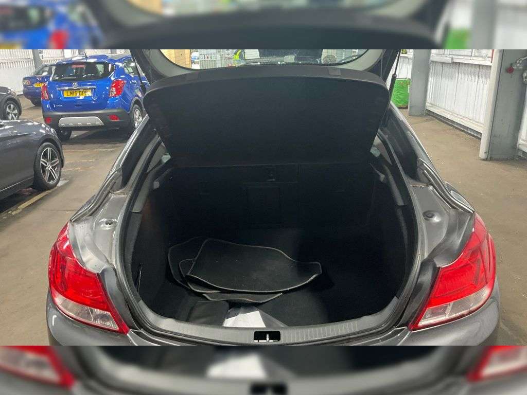 2010 VAUXHALL INSIGNIA 2010 VAUXHALL INSIGNIA