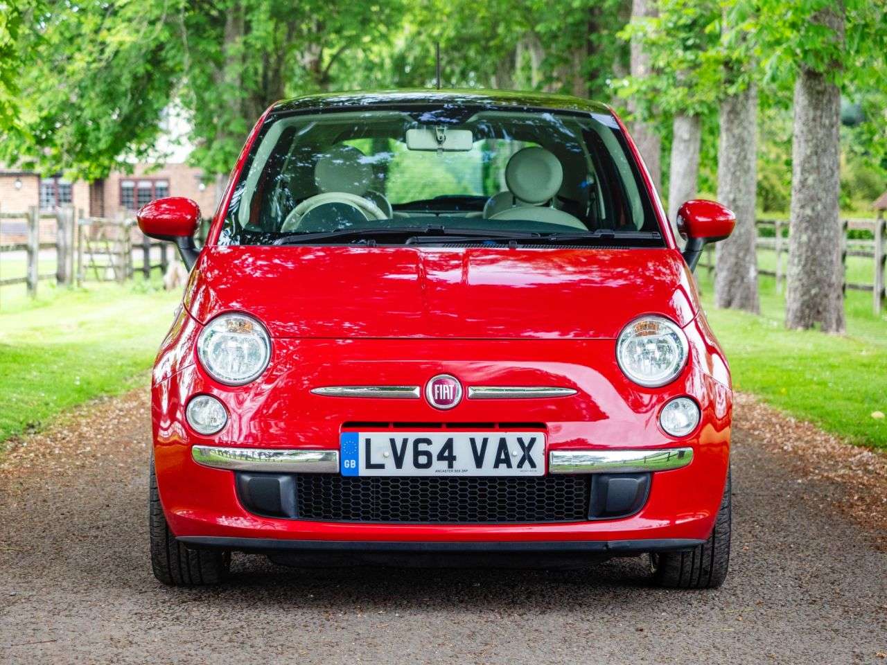 A 2014 FIAT 500 1.2 Lounge Hatchback 3dr Petrol Manual Euro 6 (s/s) (69 bhp) A 2014 FIAT 500 1.2 Lounge Hatchback 3dr Petrol Manual Euro 6 (s/s) (69 bhp)