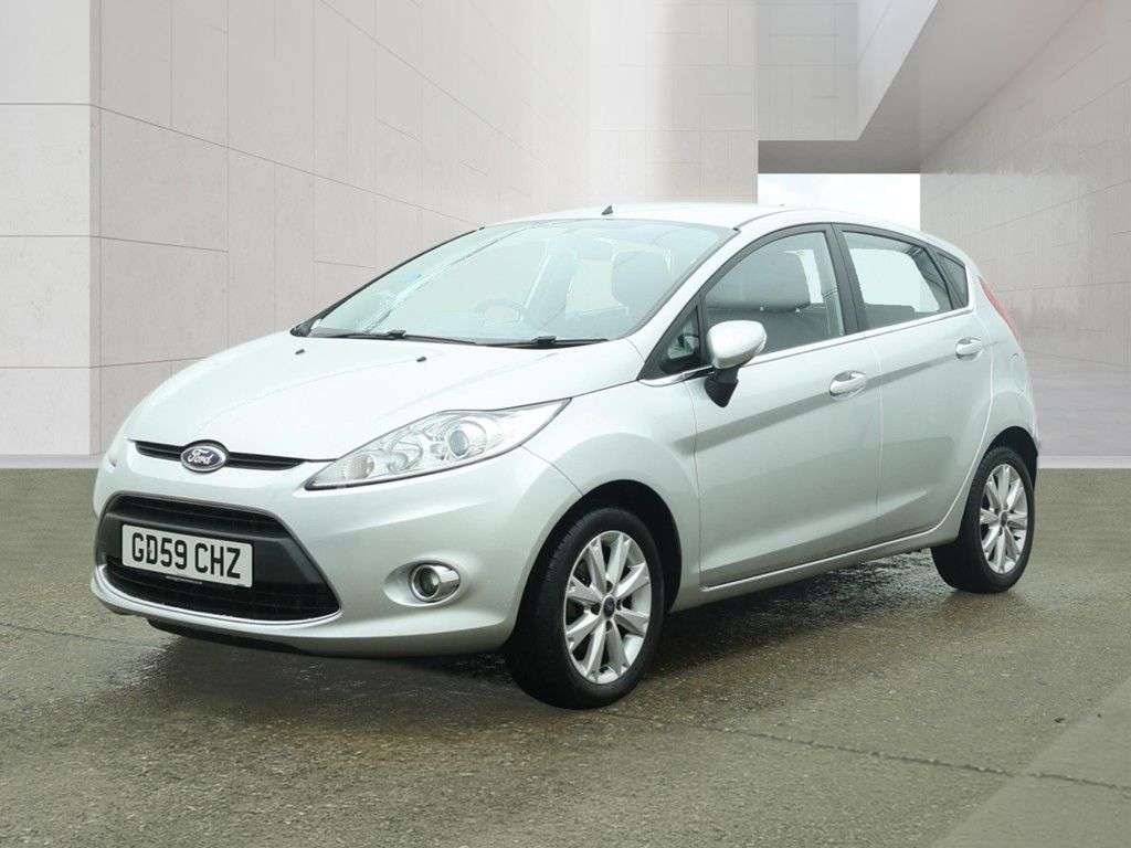 A 2010 FORD FIESTA 1.4 Zetec Hatchback 5dr Petrol Manual (133 g/km, 94 bhp) AIR CON, PARKING S A 2010 FORD FIESTA 1.4 Zetec Hatchback 5dr Petrol Manual (133 g/km, 94 bhp) AIR CON, PARKING S