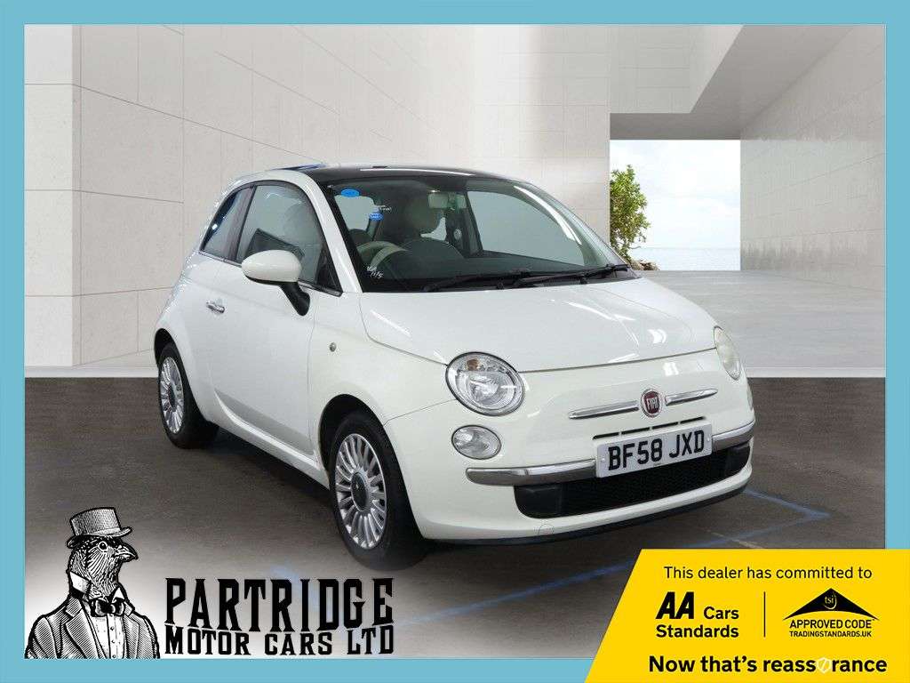 A 2008 FIAT 500 1.2 Lounge Hatchback 3dr Petrol Manual Euro 4 (69 bhp) AIR CON, PAN ROOF, A A 2008 FIAT 500 1.2 Lounge Hatchback 3dr Petrol Manual Euro 4 (69 bhp) AIR CON, PAN ROOF, A