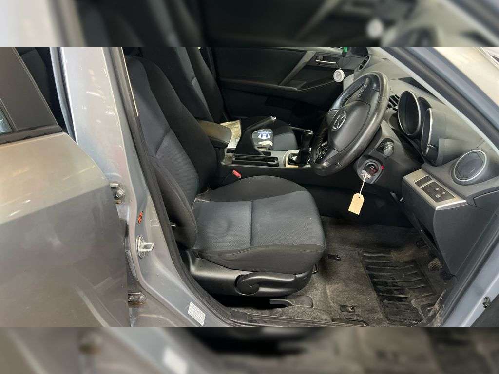 2011 MAZDA MAZDA3 2011 MAZDA MAZDA3