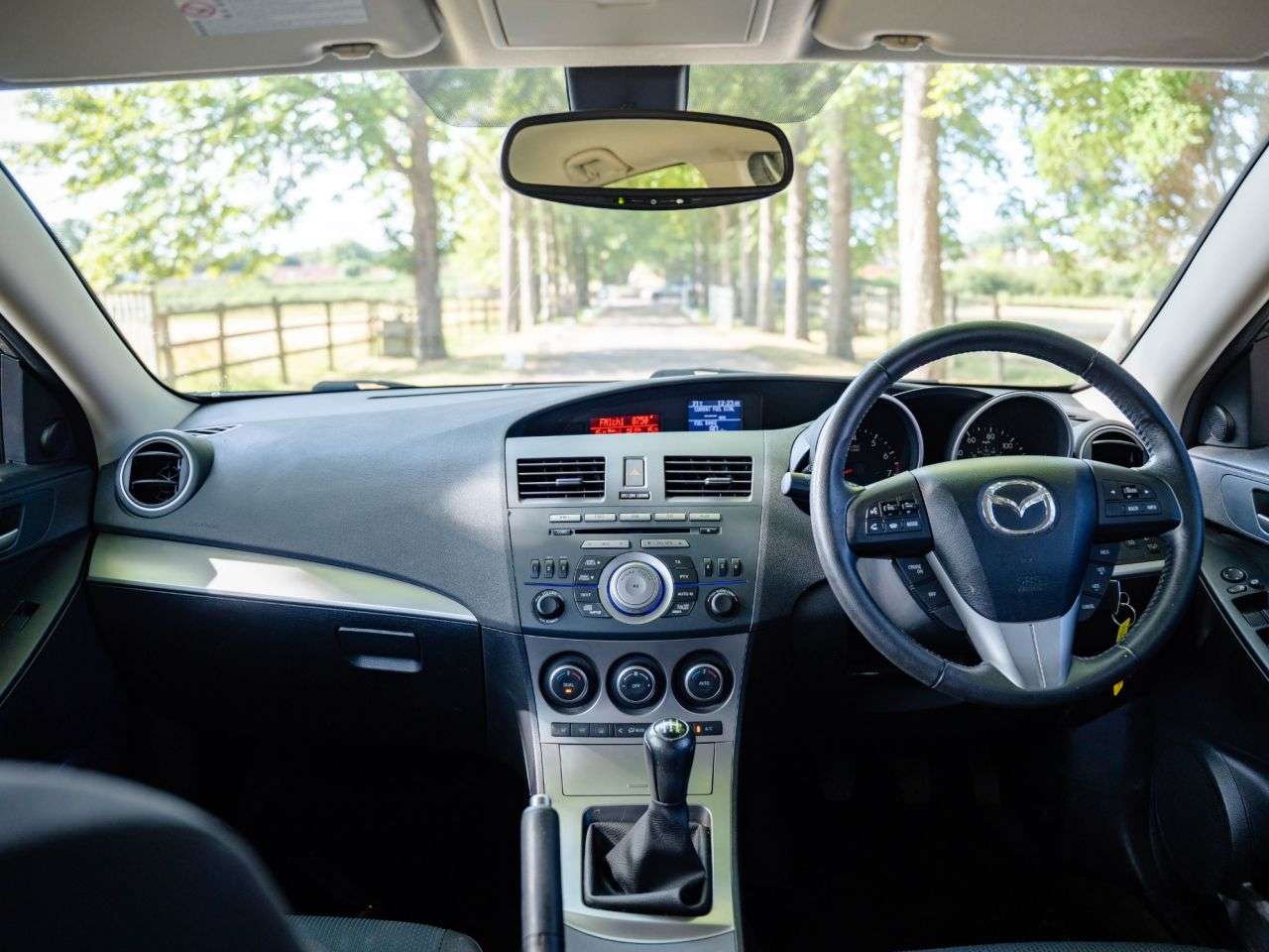 2011 MAZDA MAZDA3 2011 MAZDA MAZDA3