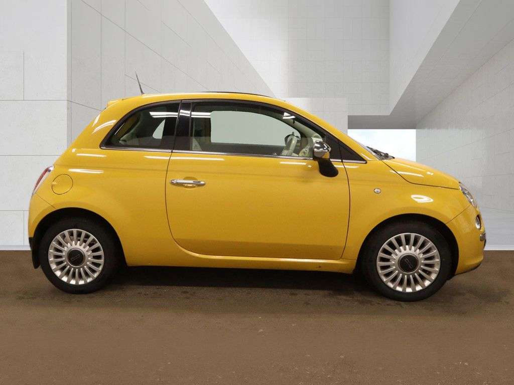 2013 FIAT 500 2013 FIAT 500