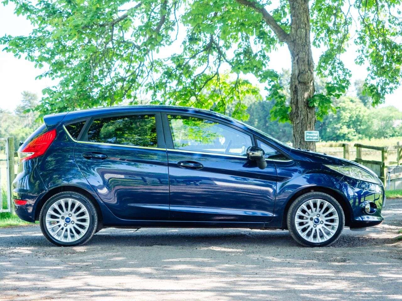 2011 FORD FIESTA 2011 FORD FIESTA