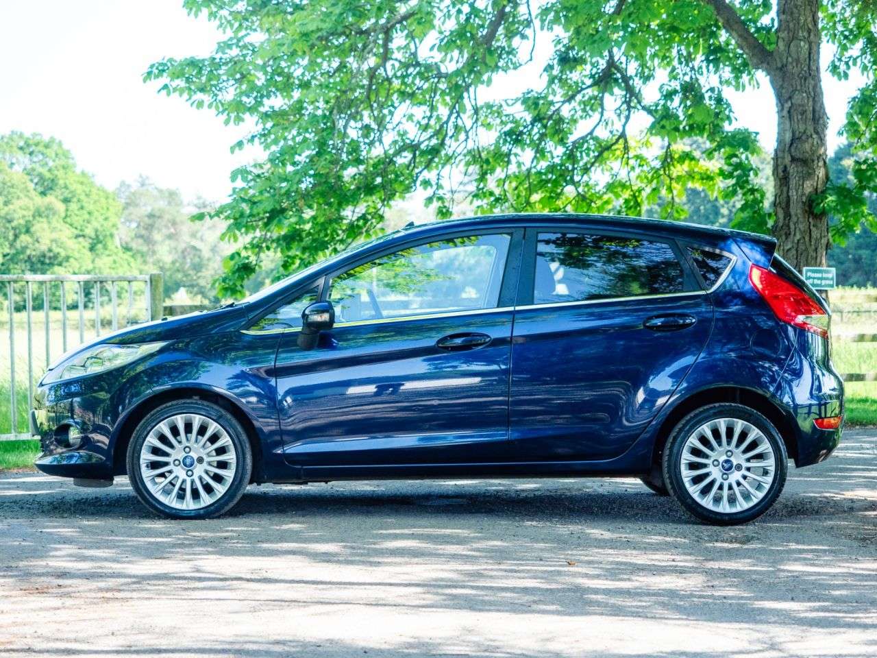 2011 FORD FIESTA 2011 FORD FIESTA