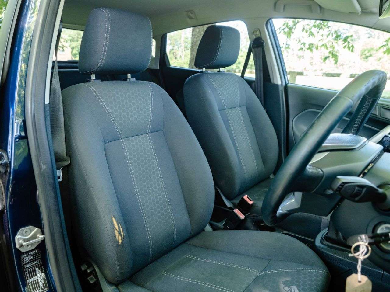 2011 FORD FIESTA 2011 FORD FIESTA