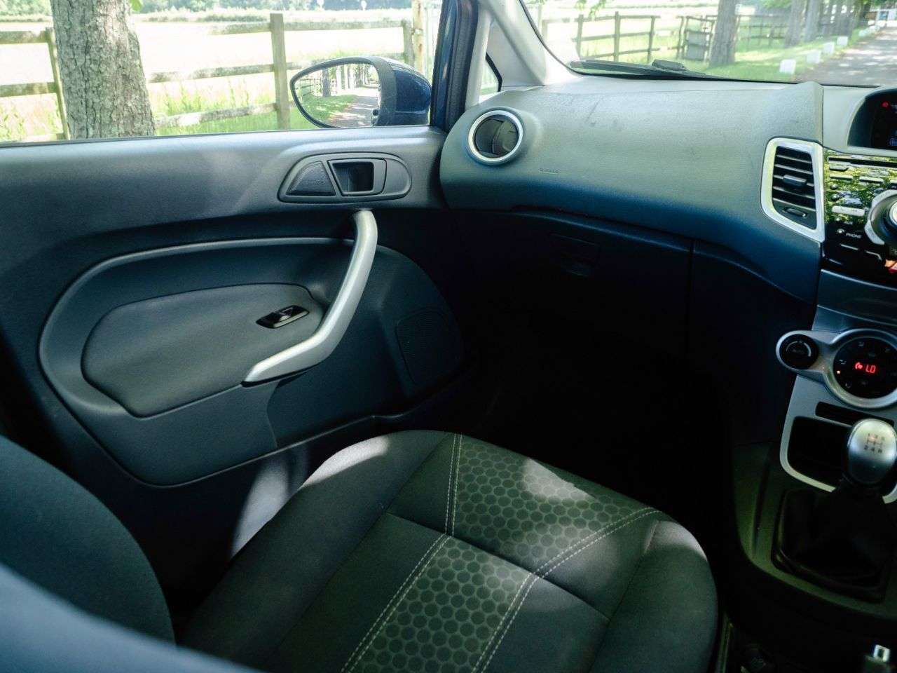 2011 FORD FIESTA 2011 FORD FIESTA