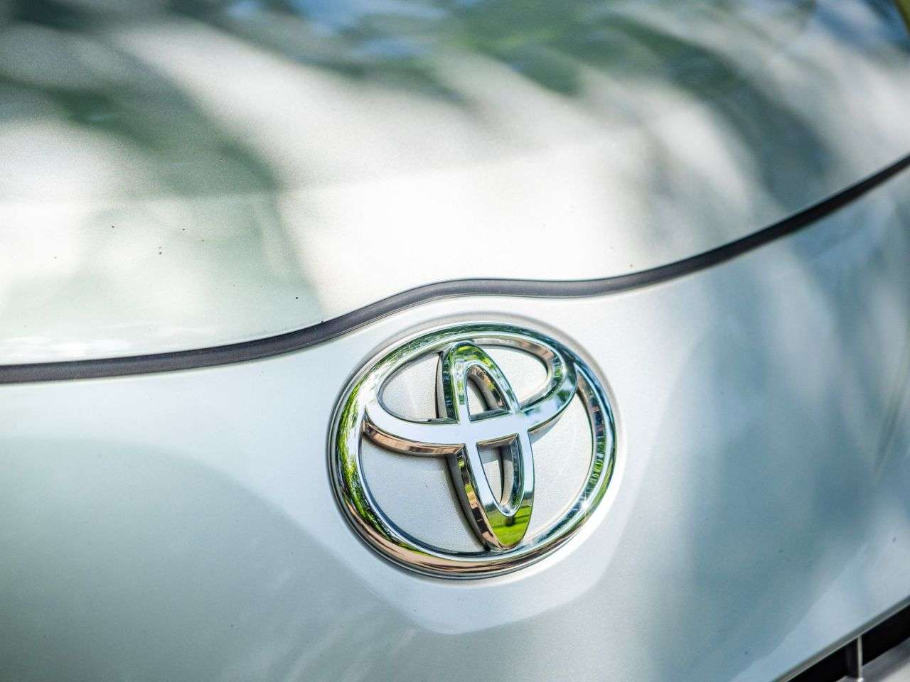 2011 TOYOTA IQ 2011 TOYOTA IQ