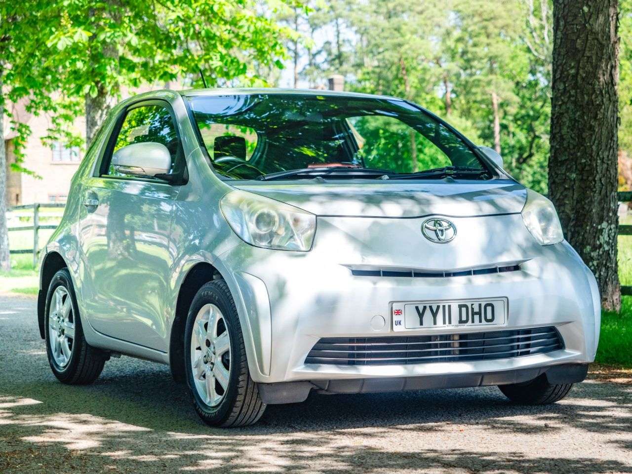 A 2011 TOYOTA IQ 1.0 VVT-i Hatchback 3dr Petrol Manual Euro 5 (68 ps) LOW MILES, ALLOYS, AIR A 2011 TOYOTA IQ 1.0 VVT-i Hatchback 3dr Petrol Manual Euro 5 (68 ps) LOW MILES, ALLOYS, AIR