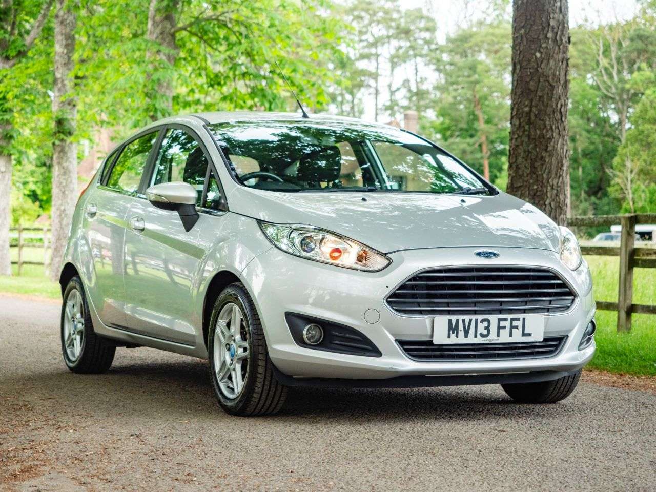 A 2013 FORD FIESTA 1.25 Zetec Hatchback 5dr Petrol Manual Euro 5 (82 ps) AIR CON, ALLOYS, ELEC A 2013 FORD FIESTA 1.25 Zetec Hatchback 5dr Petrol Manual Euro 5 (82 ps) AIR CON, ALLOYS, ELEC