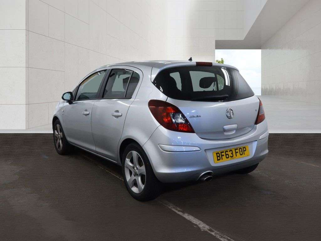 A 2013 VAUXHALL CORSA 1.2 16V SXi Hatchback 5dr Petrol Manual Euro 5 (A/C) (85 ps) AIR CON, ALLOY A 2013 VAUXHALL CORSA 1.2 16V SXi Hatchback 5dr Petrol Manual Euro 5 (A/C) (85 ps) AIR CON, ALLOY