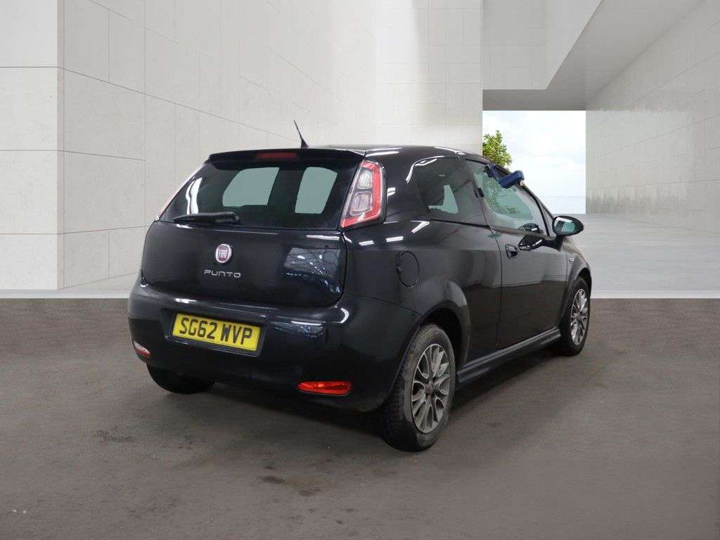 2012 FIAT PUNTO 2012 FIAT PUNTO