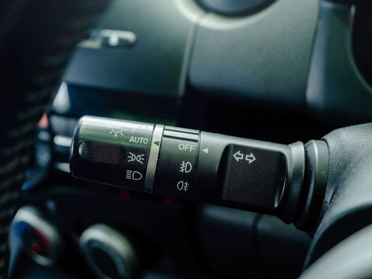 2011 MAZDA MAZDA2 2011 MAZDA MAZDA2