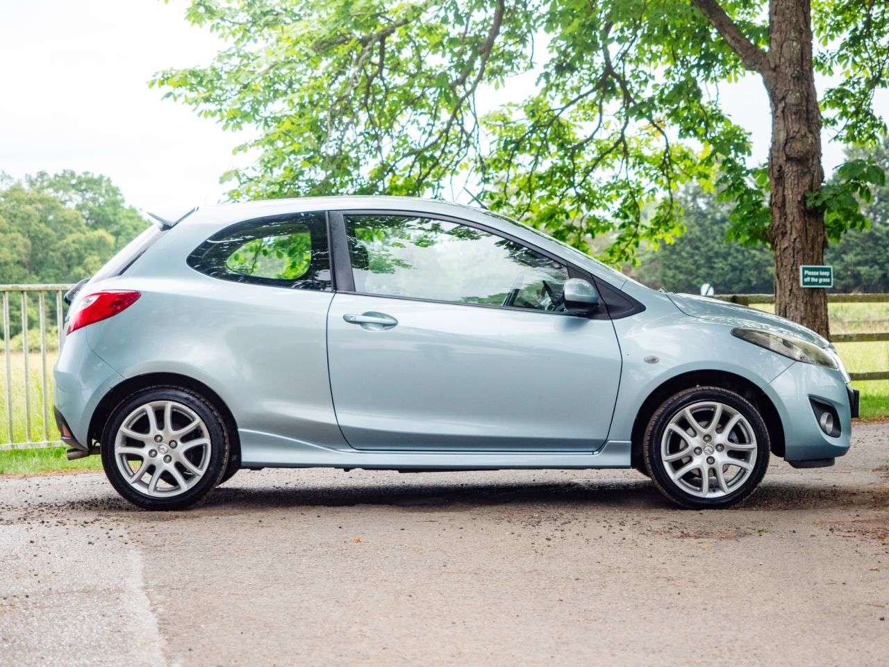 2011 MAZDA MAZDA2 2011 MAZDA MAZDA2