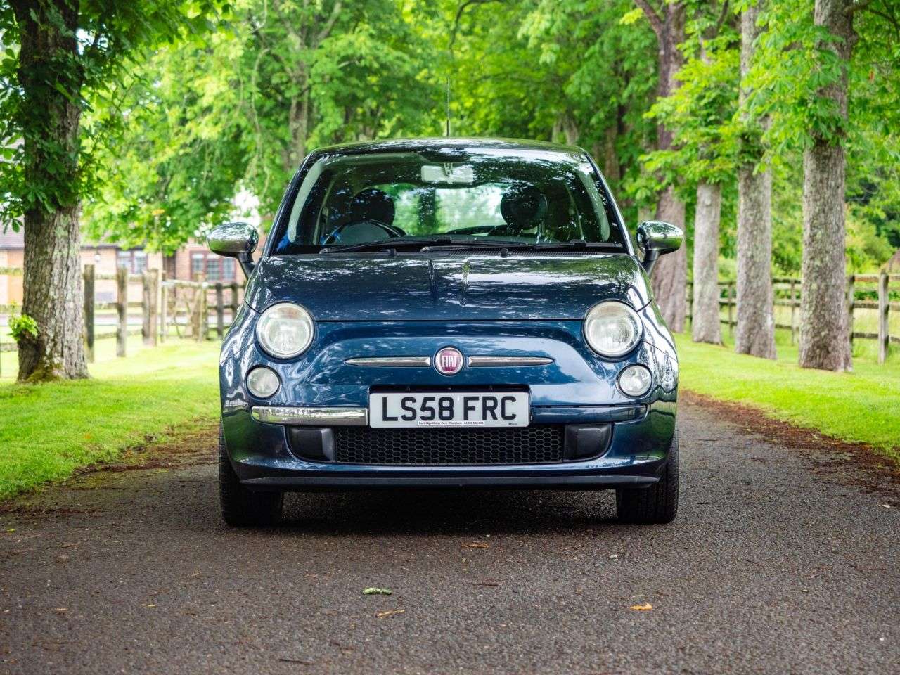 A 2008 FIAT 500 LOUNGE A 2008 FIAT 500 LOUNGE