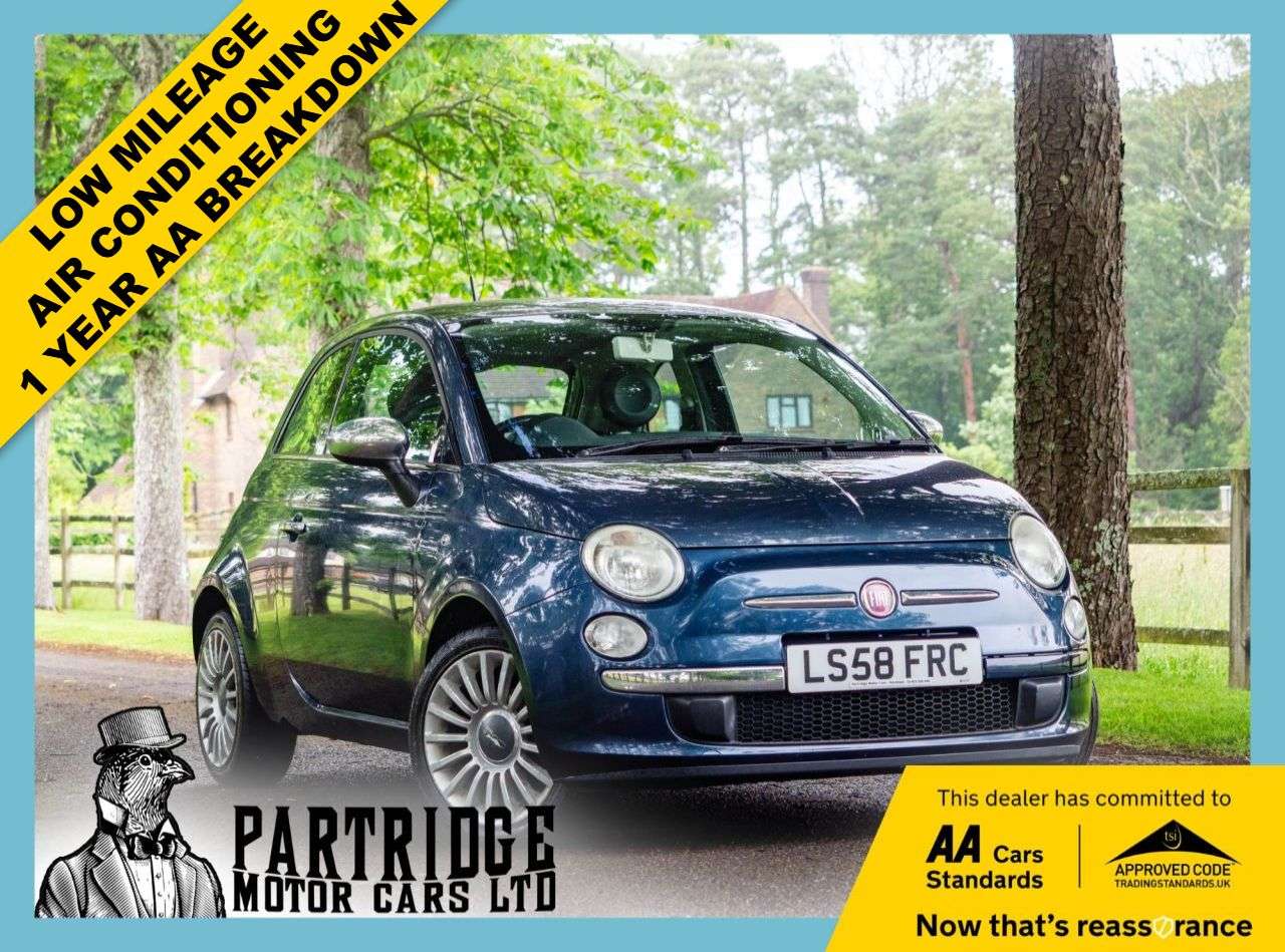 A 2008 FIAT 500 LOUNGE A 2008 FIAT 500 LOUNGE