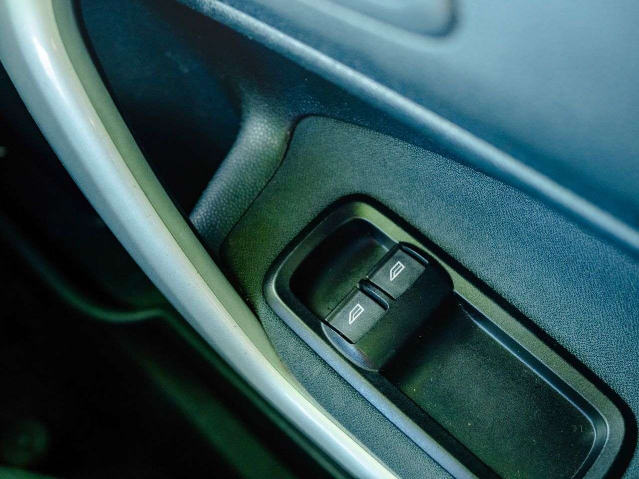 2012 FORD FIESTA 2012 FORD FIESTA