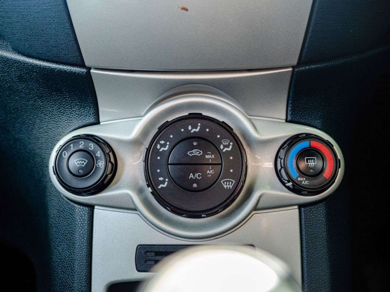 2012 FORD FIESTA 2012 FORD FIESTA