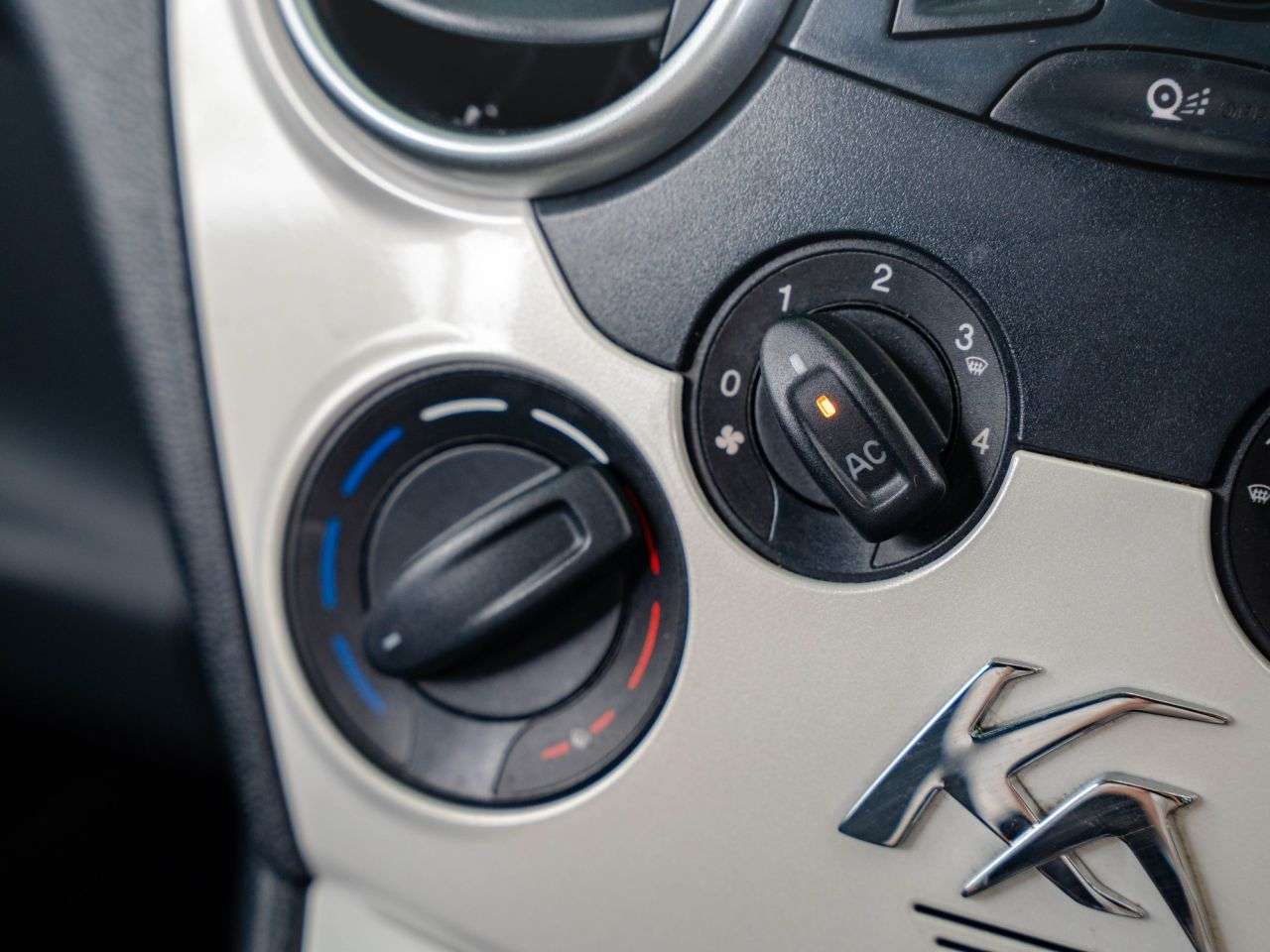 2015 FORD KA 2015 FORD KA