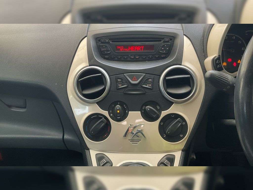 2011 FORD KA 2011 FORD KA