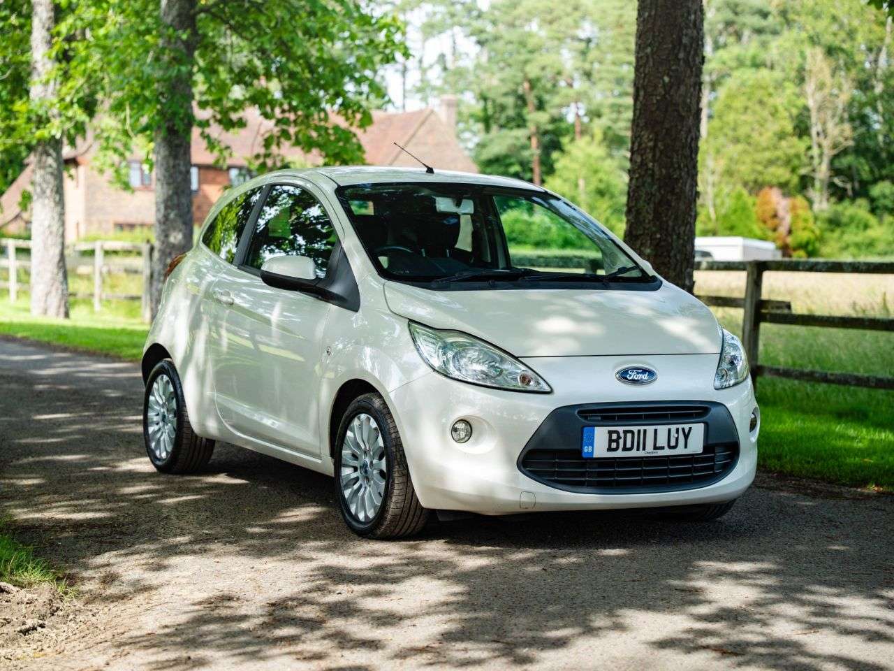 A 2011 FORD KA 1.2 Zetec Hatchback 3dr Petrol Manual Euro 5 (s/s) (69 ps) AIR CON, ALLOYS, A 2011 FORD KA 1.2 Zetec Hatchback 3dr Petrol Manual Euro 5 (s/s) (69 ps) AIR CON, ALLOYS,