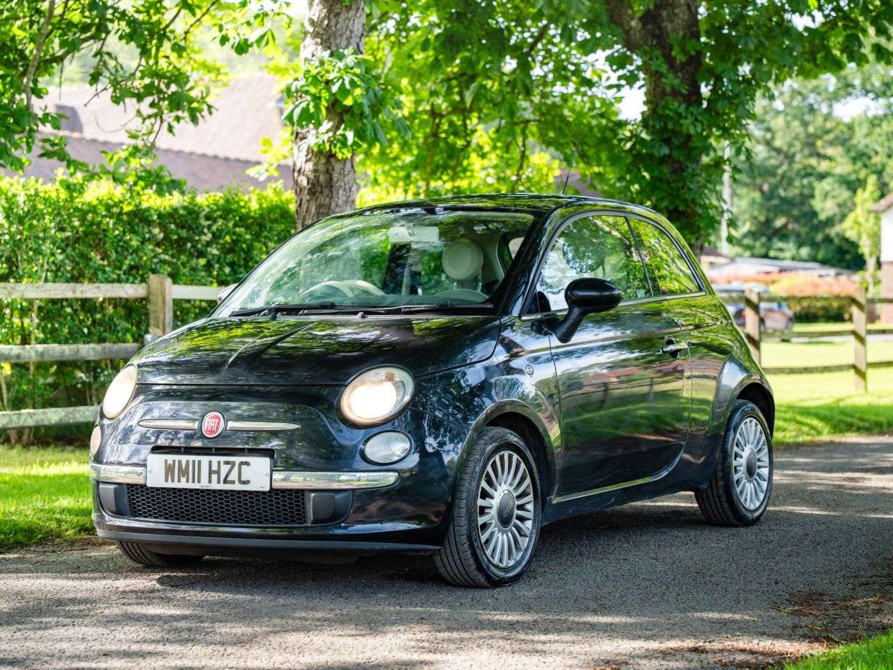 2011 FIAT 500 2011 FIAT 500