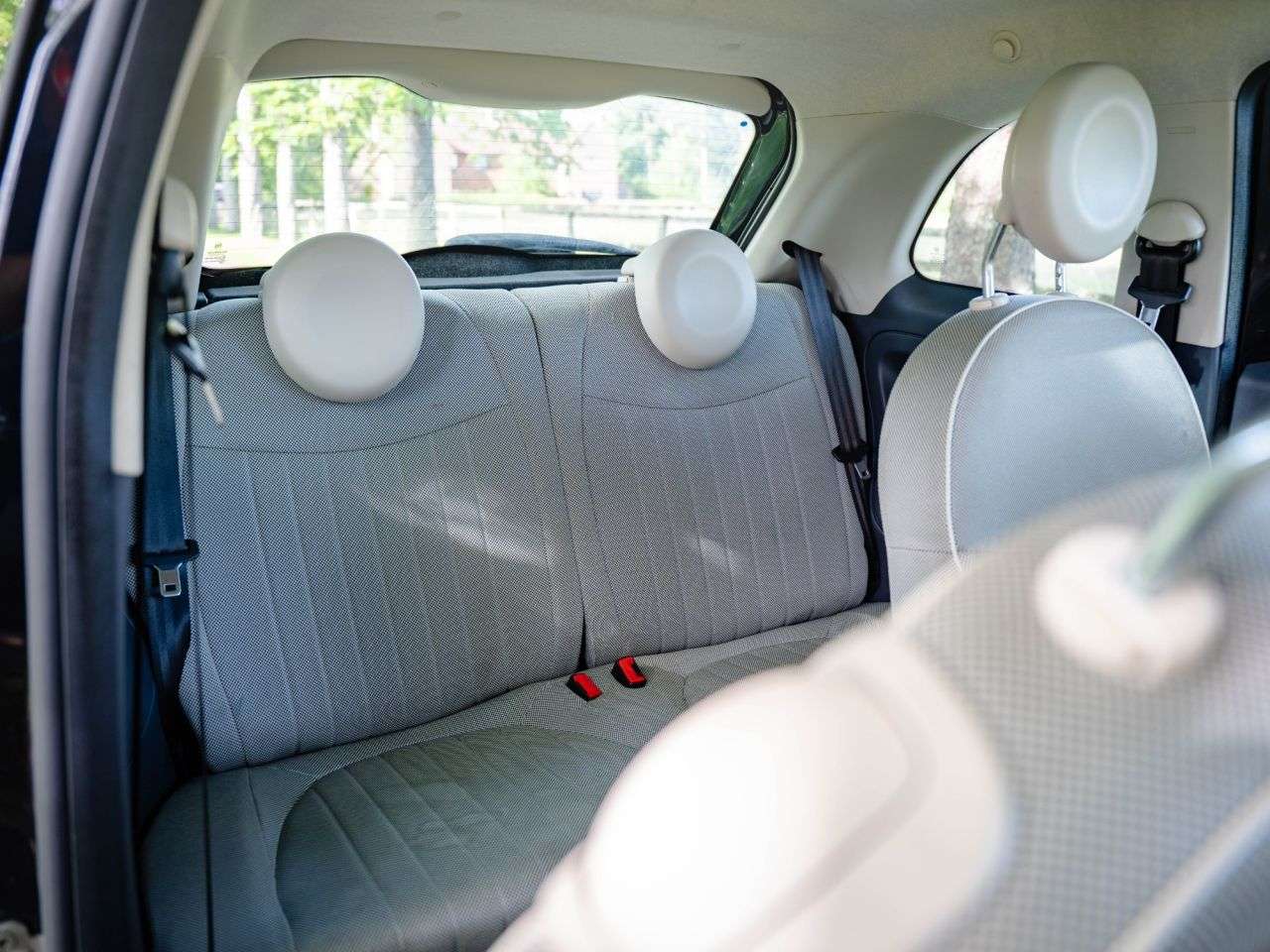 2011 FIAT 500 2011 FIAT 500