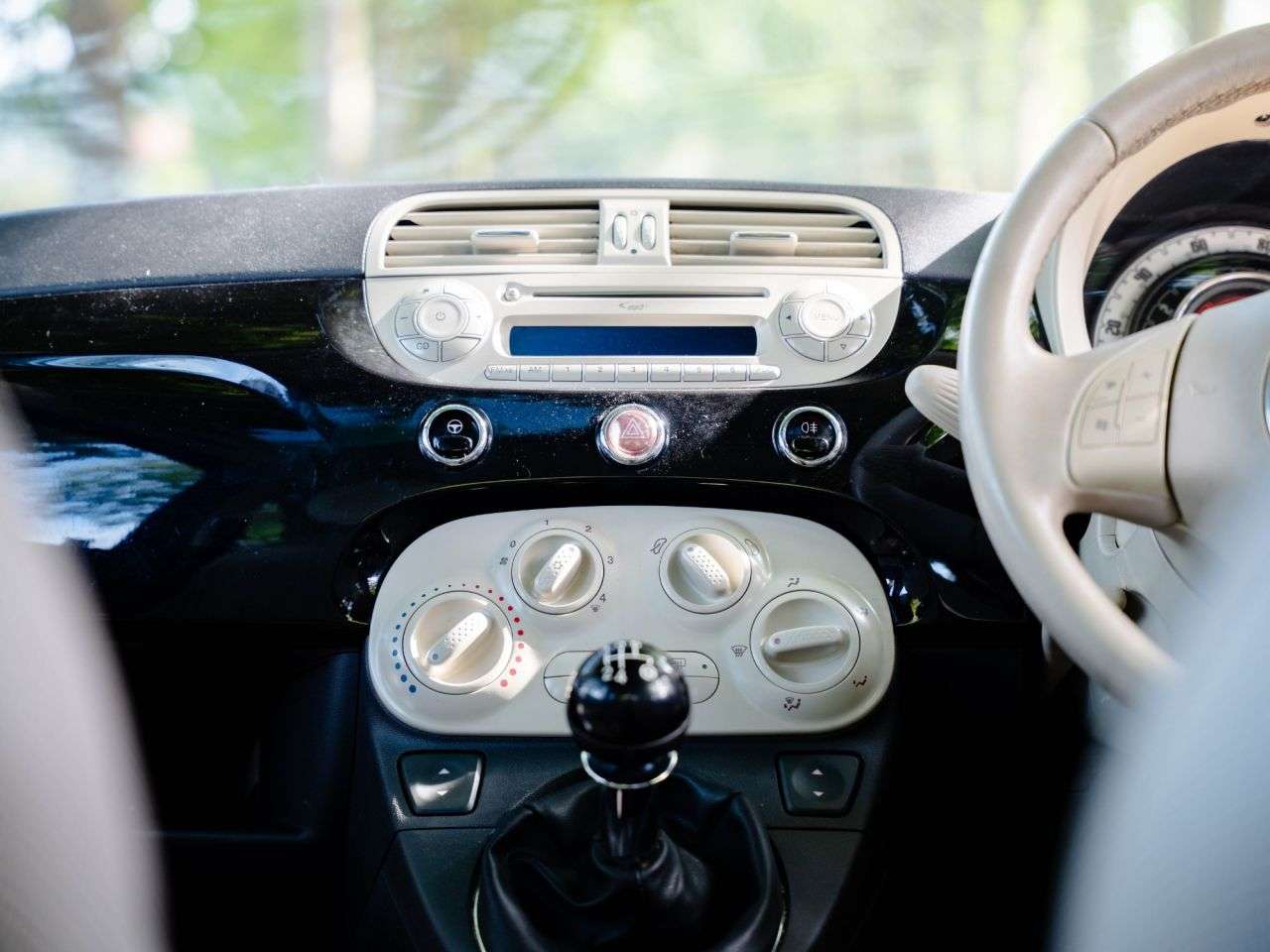 2011 FIAT 500 2011 FIAT 500