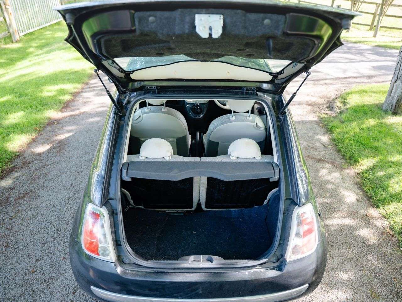 2011 FIAT 500 2011 FIAT 500