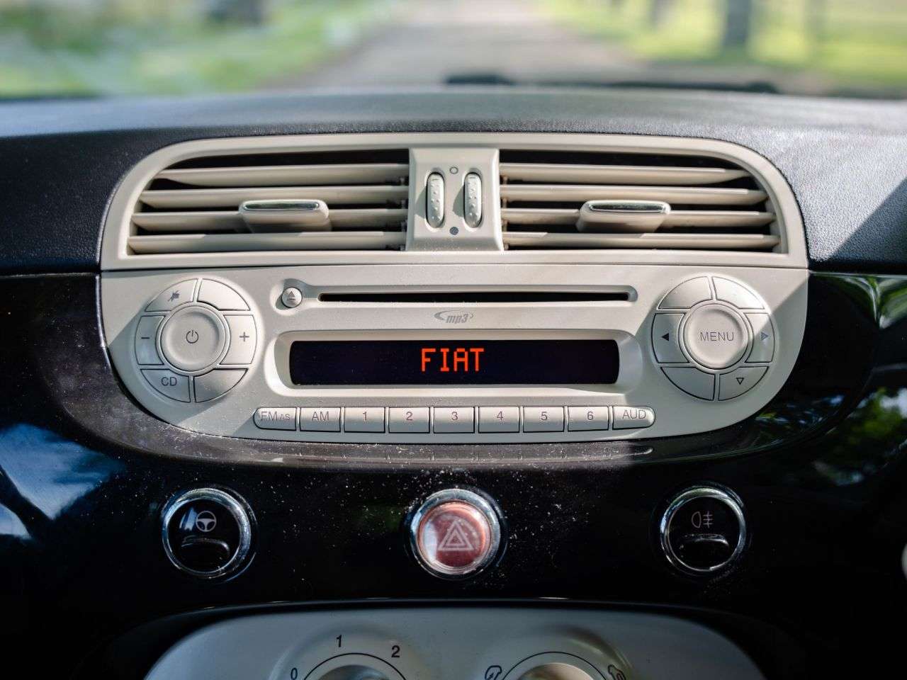 2011 FIAT 500 2011 FIAT 500