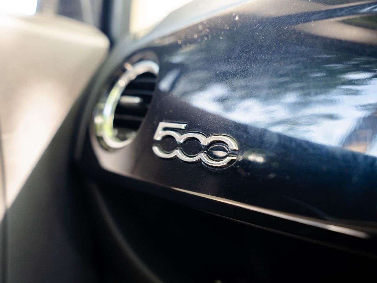 2011 FIAT 500 2011 FIAT 500