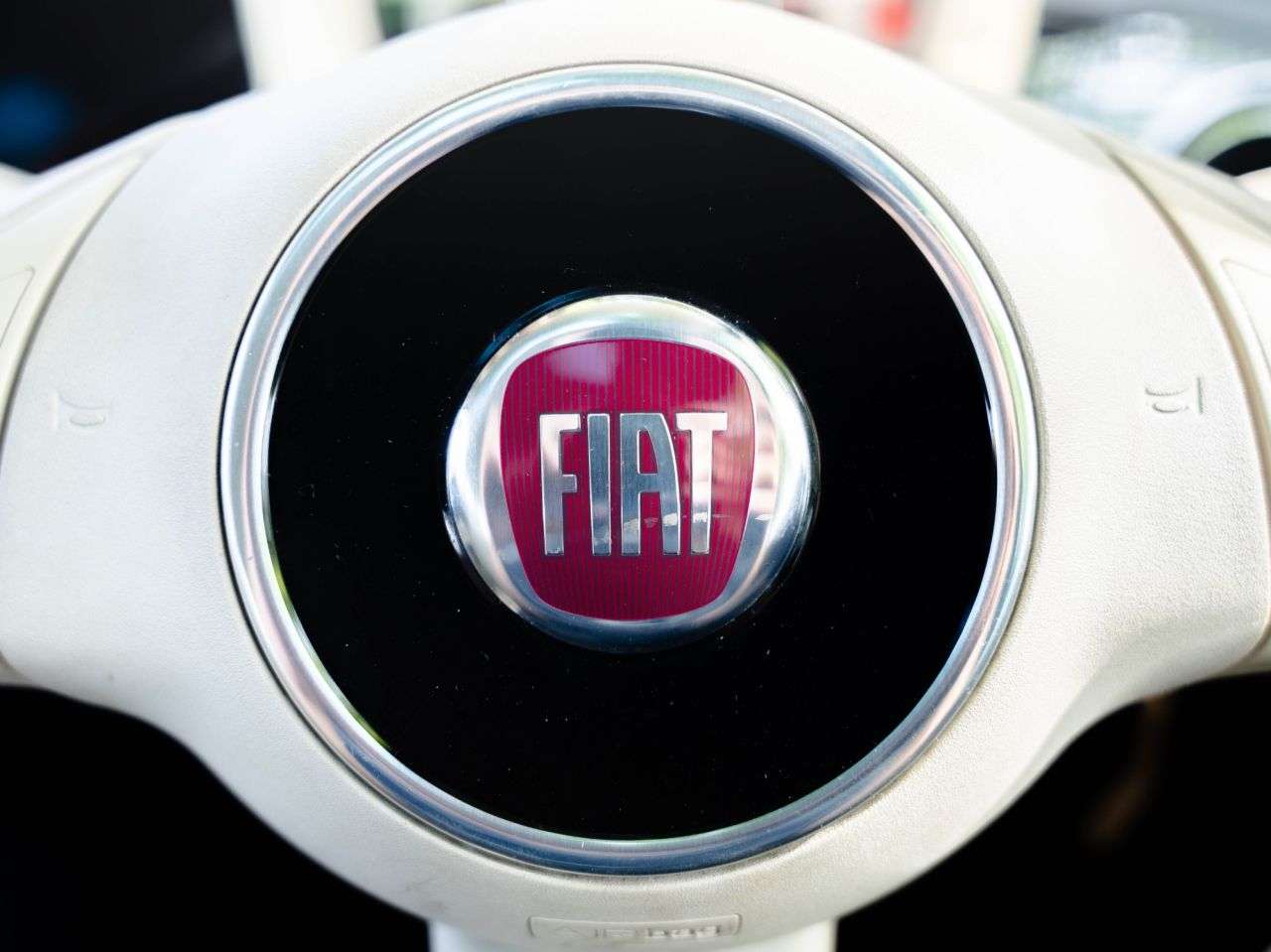 2011 FIAT 500 2011 FIAT 500