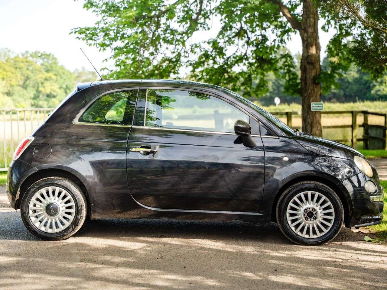 2011 FIAT 500 2011 FIAT 500