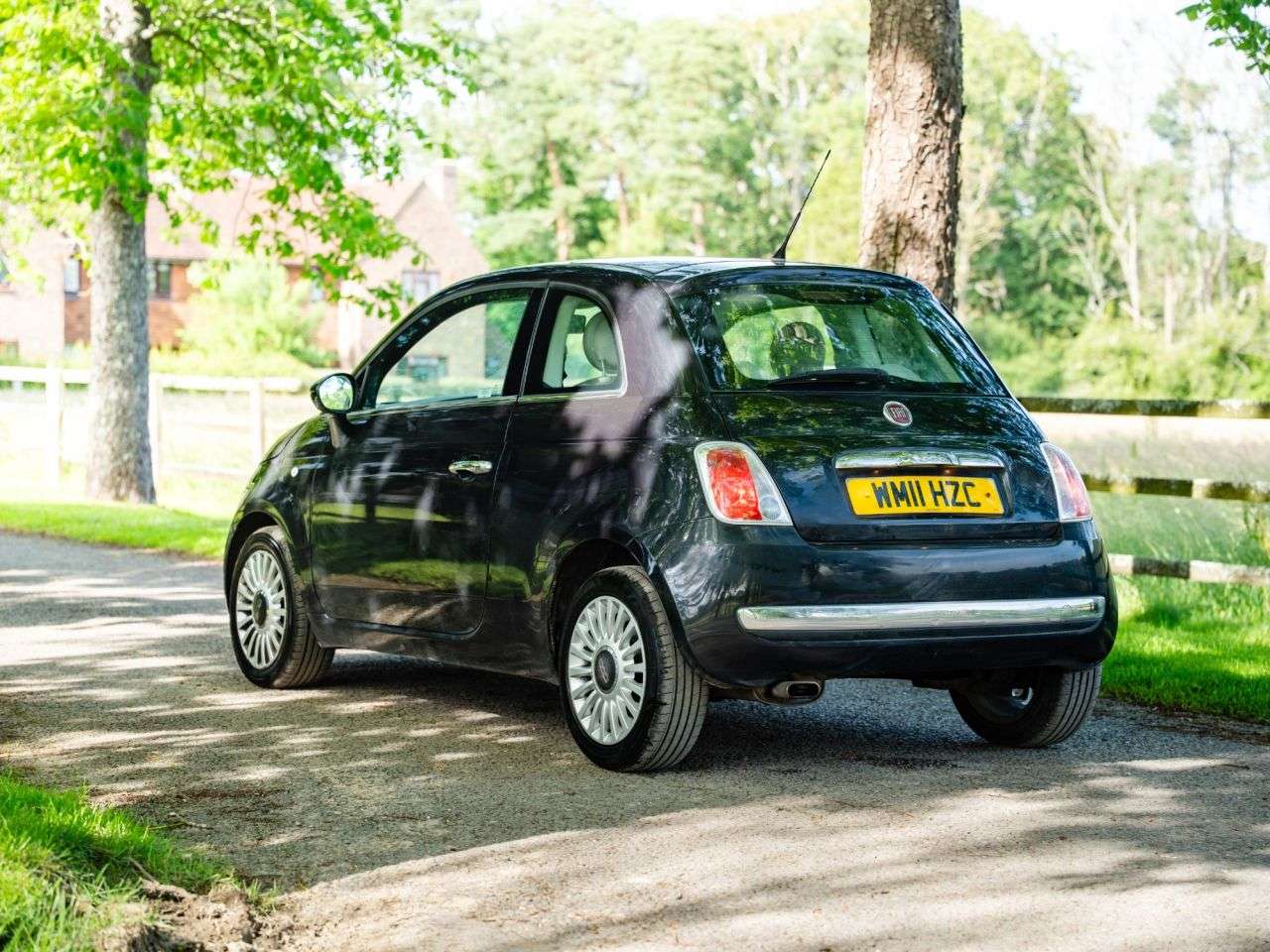 2011 FIAT 500 2011 FIAT 500