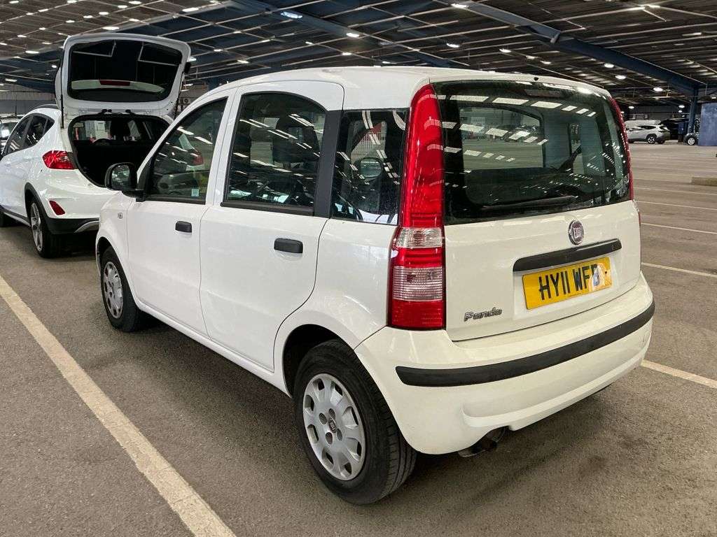 A 2011 FIAT PANDA 1.2 Active Hatchback 5dr Petrol Manual (113 g/km, 60 bhp) A 2011 FIAT PANDA 1.2 Active Hatchback 5dr Petrol Manual (113 g/km, 60 bhp)